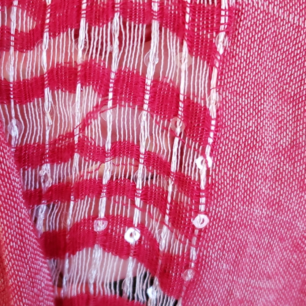 Red & cream infinity scarf - Picture 7 of 8